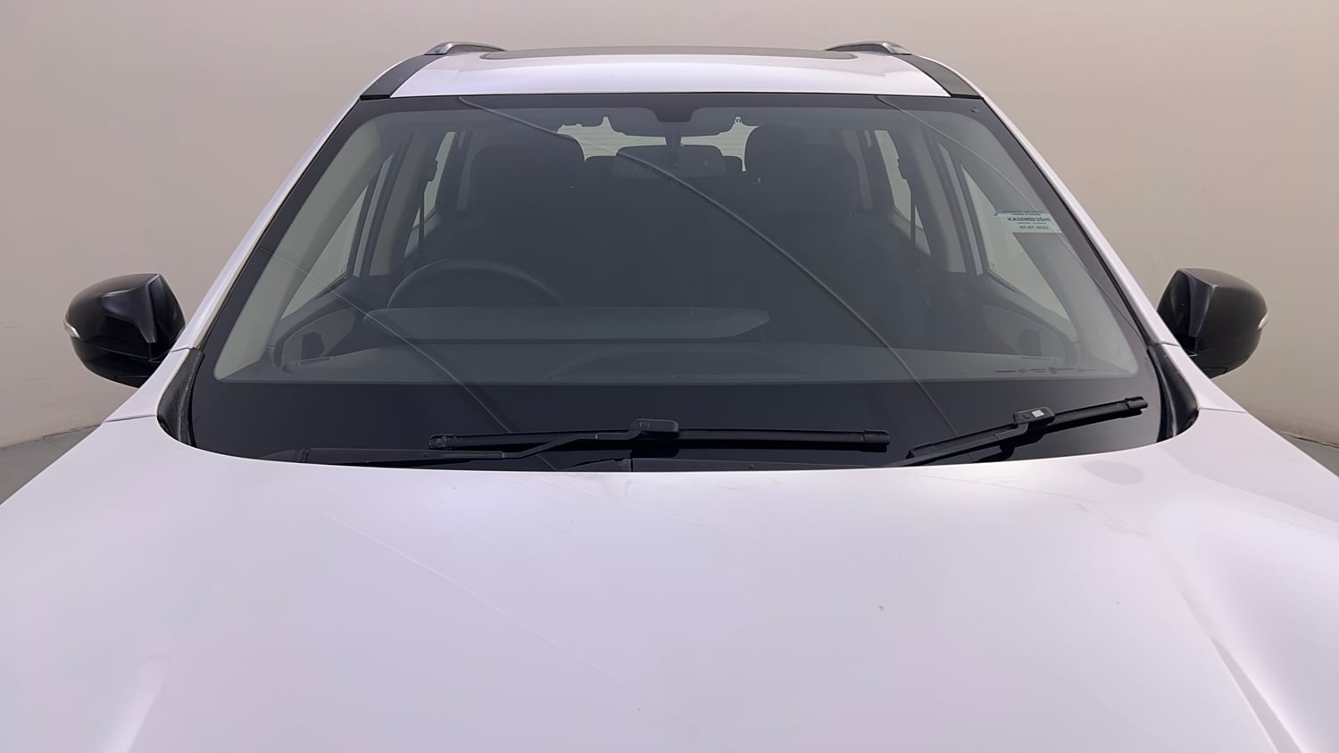 Used 2022 Mahindra XUV700 AX 5 Diesel AT 7 STR Diesel Automatic exterior FRONT WINDSHIELD VIEW