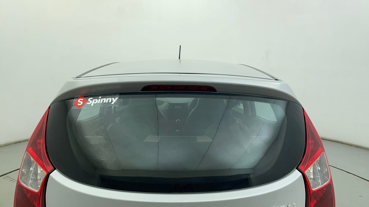 Used 2016 Hyundai Eon Era + Petrol Manual exterior BACK WINDSHIELD VIEW