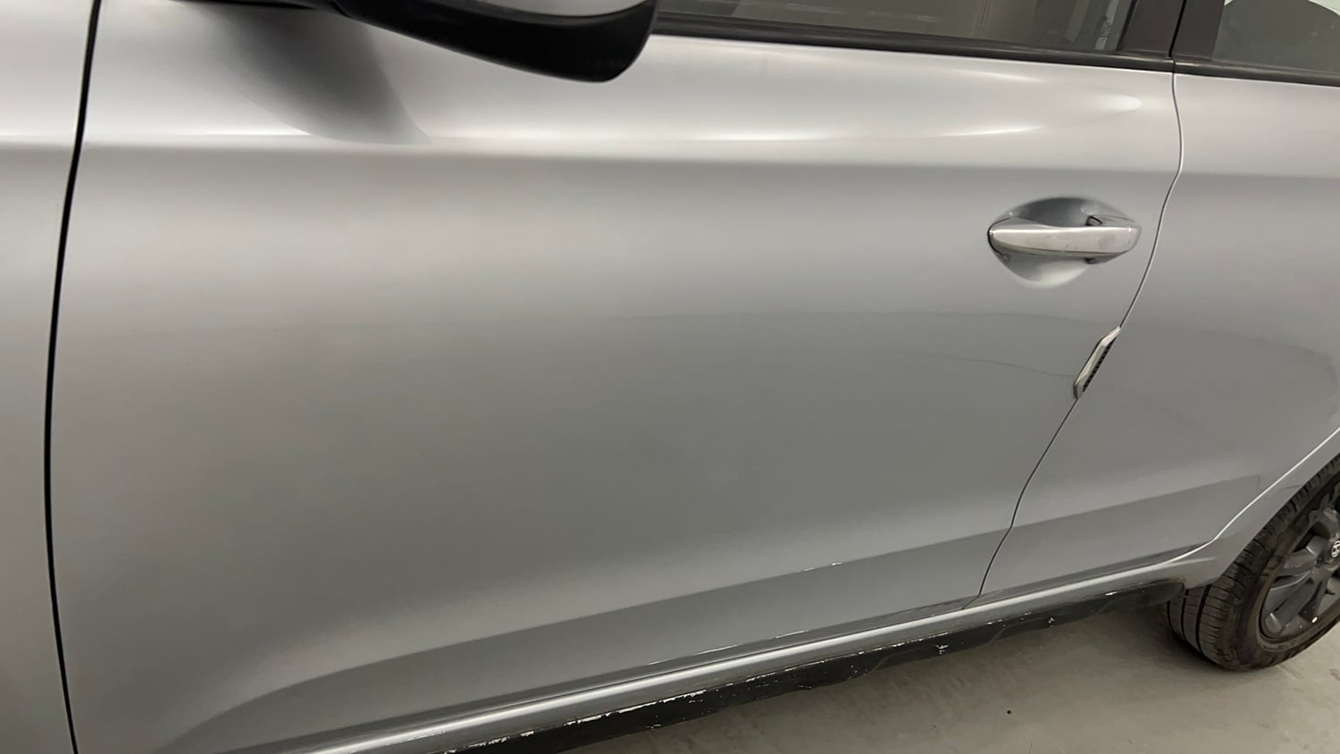 Used 2020 Hyundai Elite i20 Sportz Plus 1.2 Petrol Manual dents MINOR SCRATCH