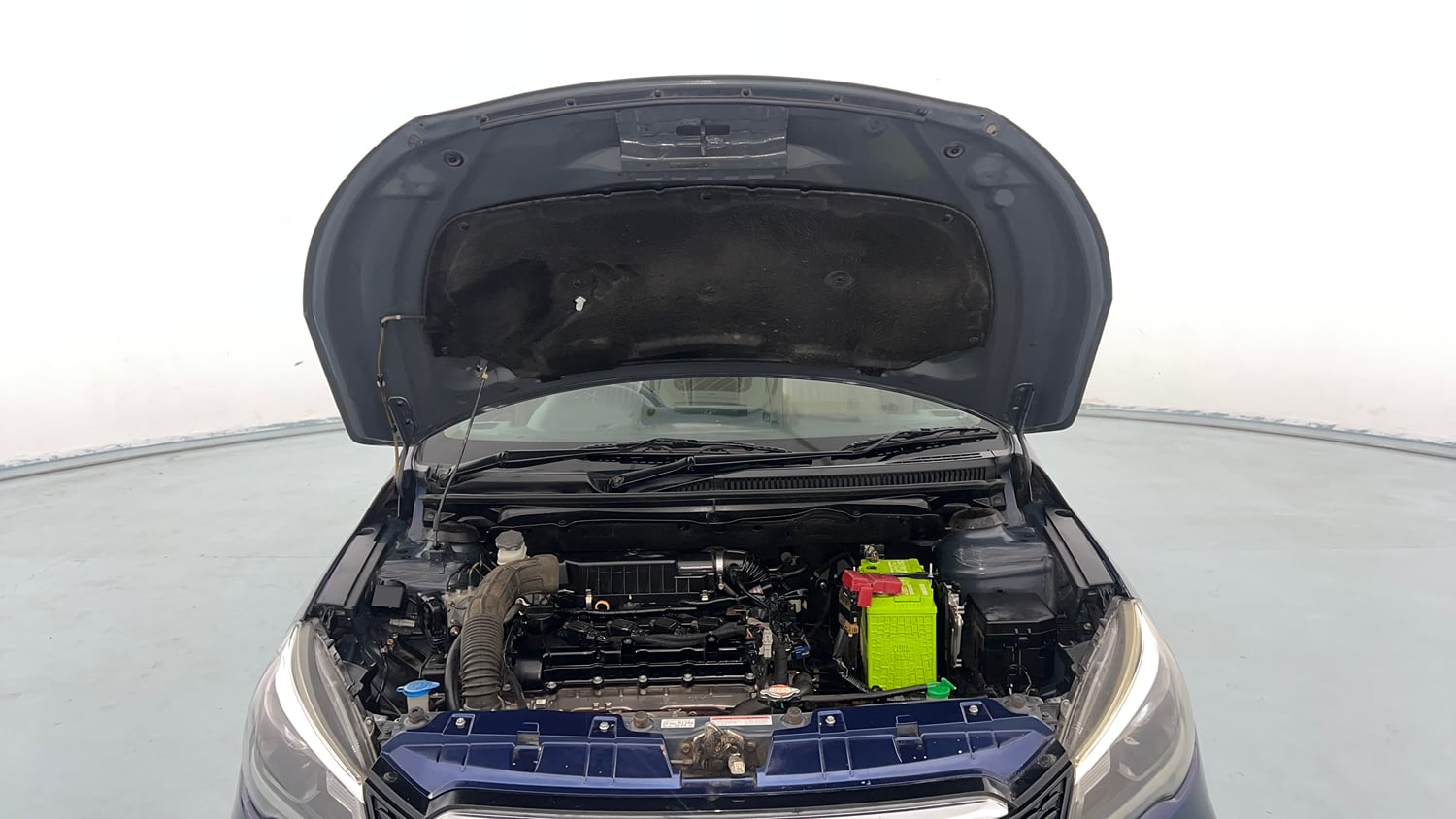 Used 2019 Maruti Suzuki Ciaz Alpha Hybrid 1.5 Petrol Manual engine ENGINE & BONNET OPEN FRONT VIEW
