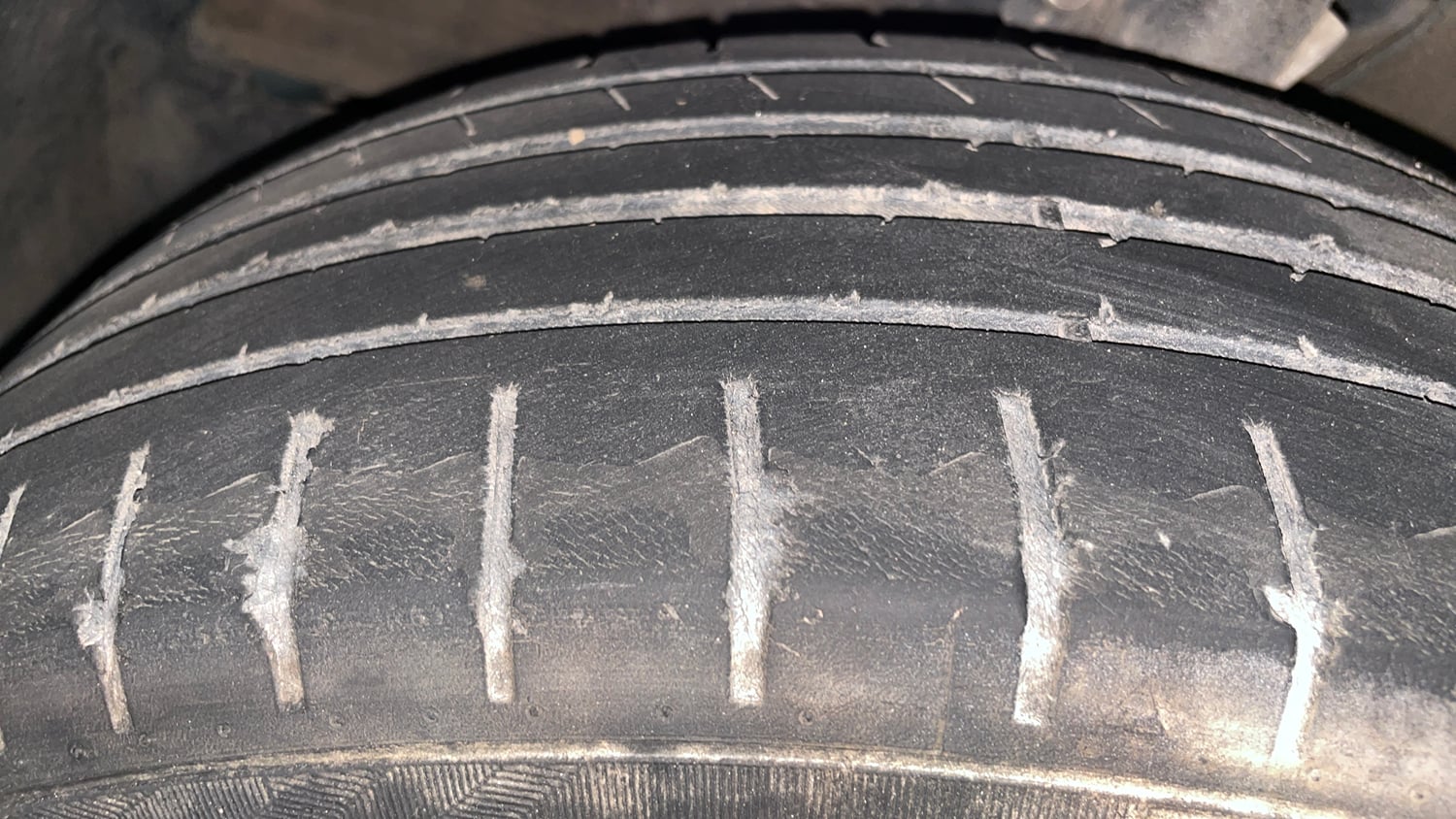 Used 2021 Maruti Suzuki Baleno Zeta Automatic Petrol Automatic tyres LEFT FRONT TYRE TREAD VIEW