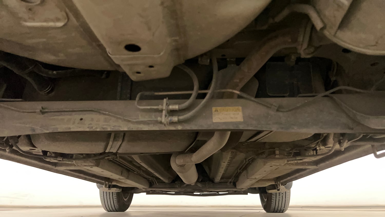 Used 2015 Maruti Suzuki Ritz Zxi BS-IV Petrol Manual extra REAR UNDERBODY VIEW (TAKEN FROM REAR)