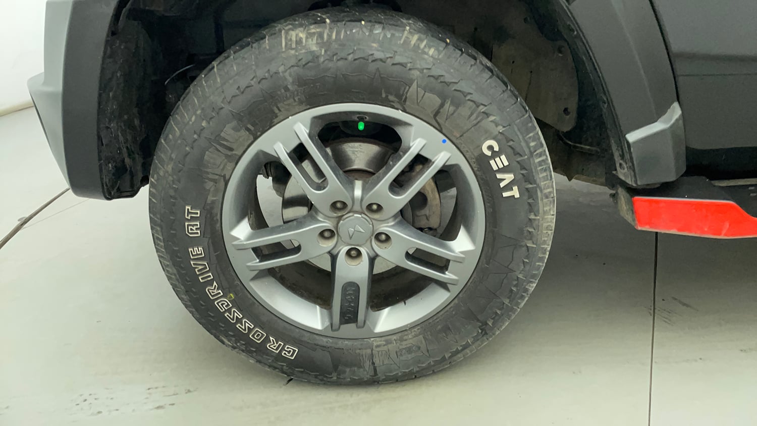 Used 2024 Mahindra Thar LX Hard Top Diesel MT 4WD Diesel Manual tyres LEFT FRONT TYRE RIM VIEW
