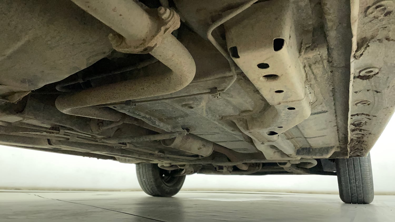 Used 2024 Tata Tiago XT Rhythm iCNG Cng Manual extra REAR RIGHT UNDERBODY VIEW