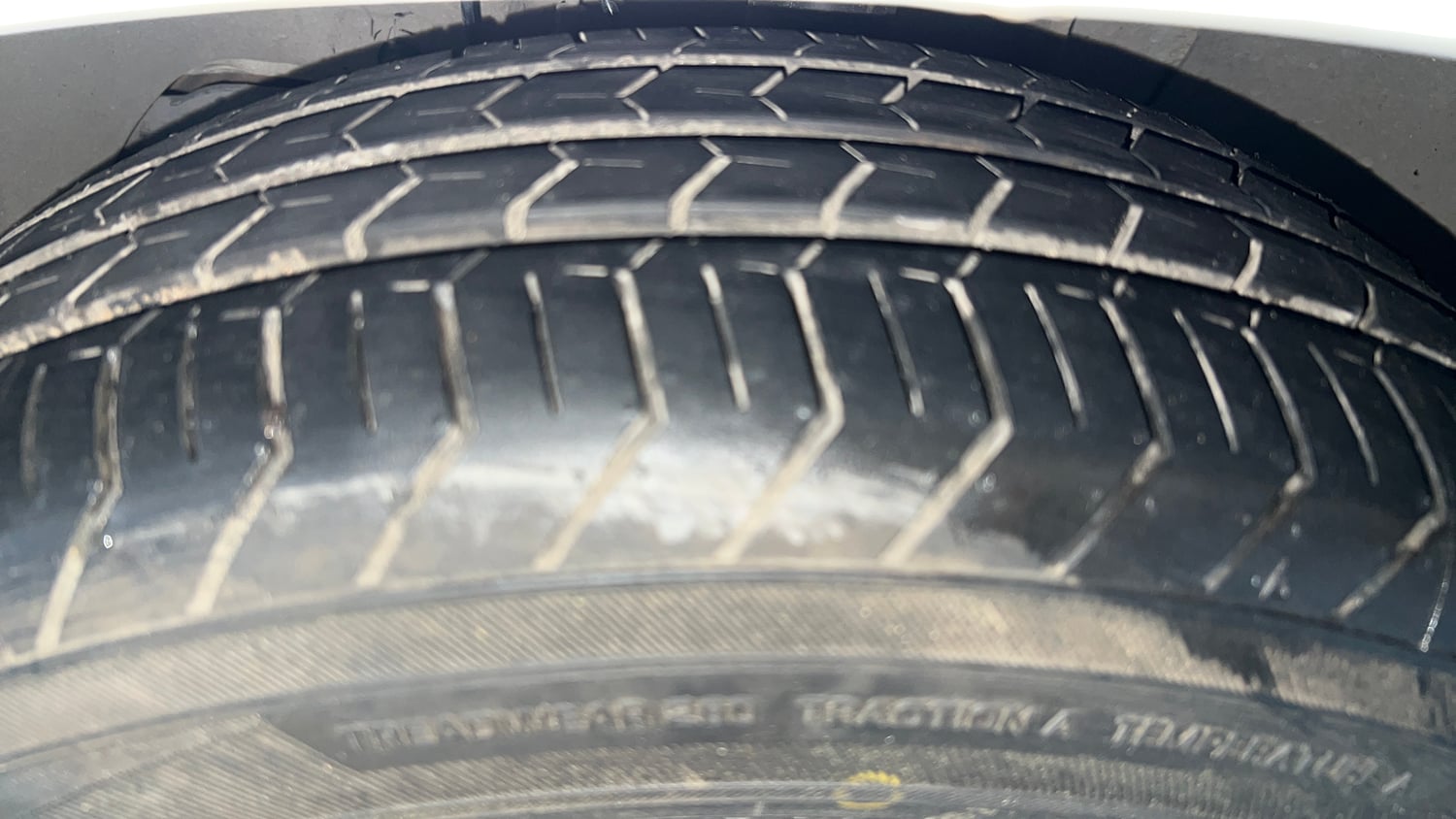 Used 2020 Tata Tiago XZA Plus Petrol Automatic tyres LEFT FRONT TYRE TREAD VIEW