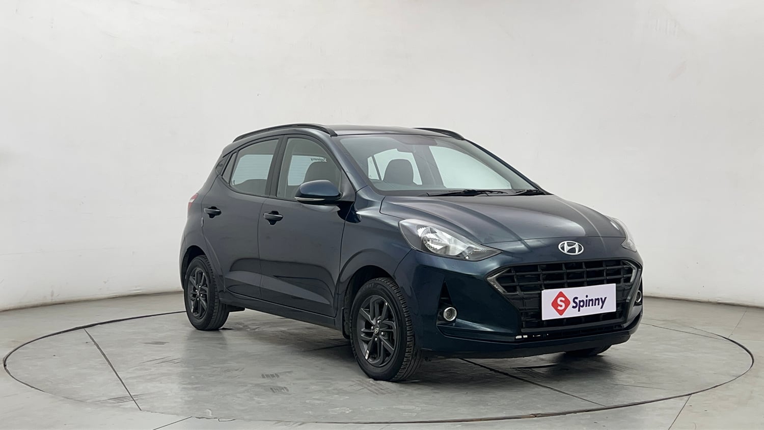 Used 2023 Hyundai Grand i10 Nios Sportz 1.2 Kappa VTVT Petrol Manual exterior RIGHT FRONT CORNER VIEW