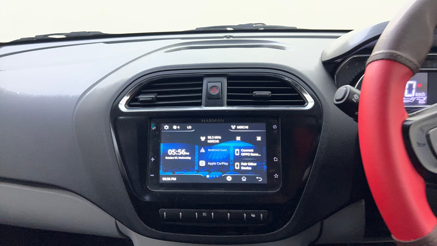 Used 2022 Tata Tiago XZA Plus Petrol Automatic top_features Touch screen infotainment system