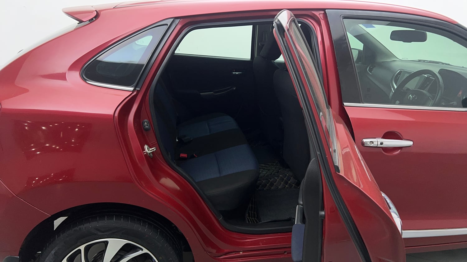 Used 2019 Toyota Glanza V CVT Petrol Automatic interior RIGHT SIDE REAR DOOR CABIN VIEW