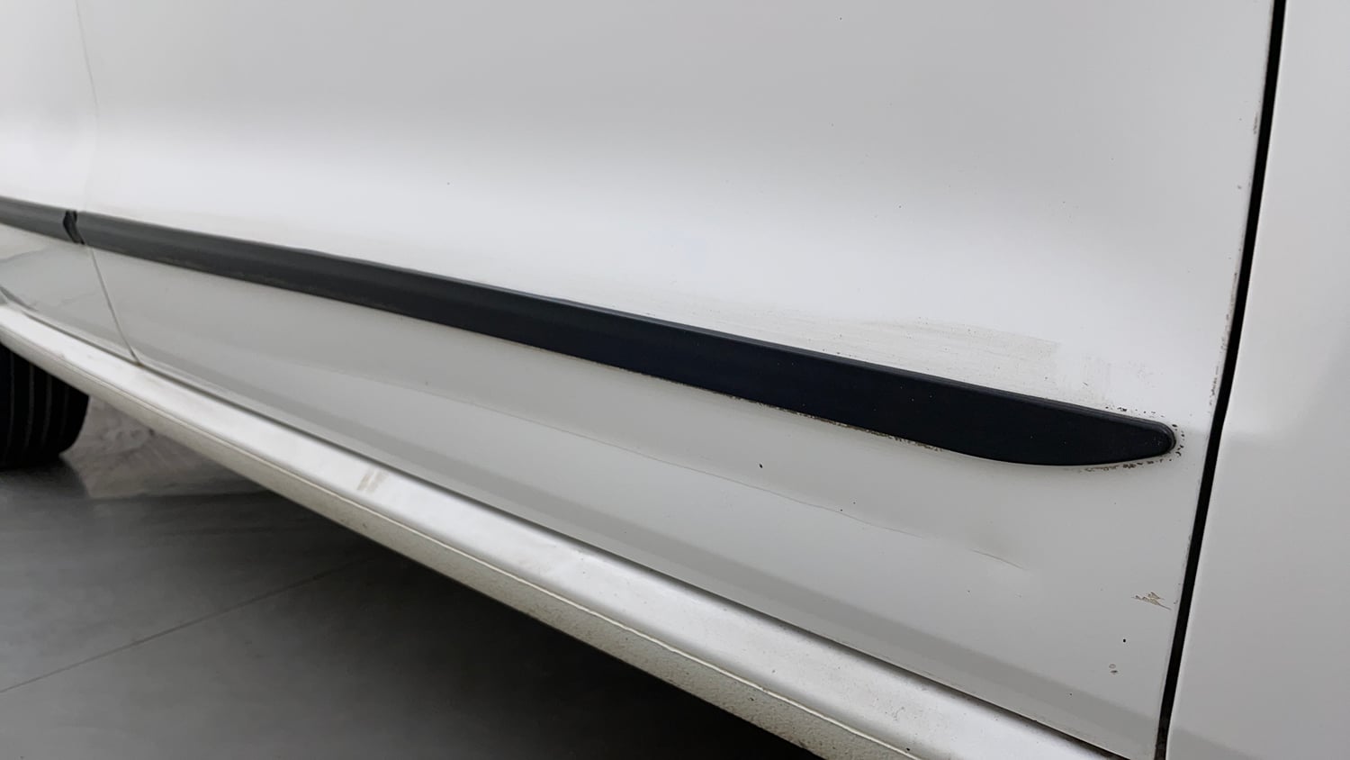 Used 2015 Volkswagen Polo Trendline 1.2L (P) Petrol Manual dents MINOR DENT