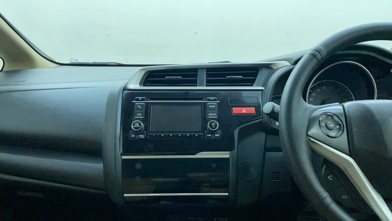 Used 2016 Honda Jazz V AT Petrol Petrol Automatic interior MUSIC SYSTEM & AC CONTROL VIEW