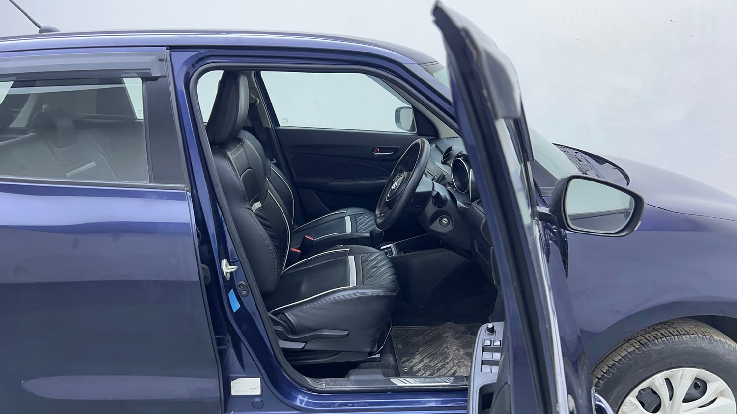 Used 2019 Maruti Suzuki Swift VXi AMT Petrol Automatic interior RIGHT SIDE FRONT DOOR CABIN VIEW
