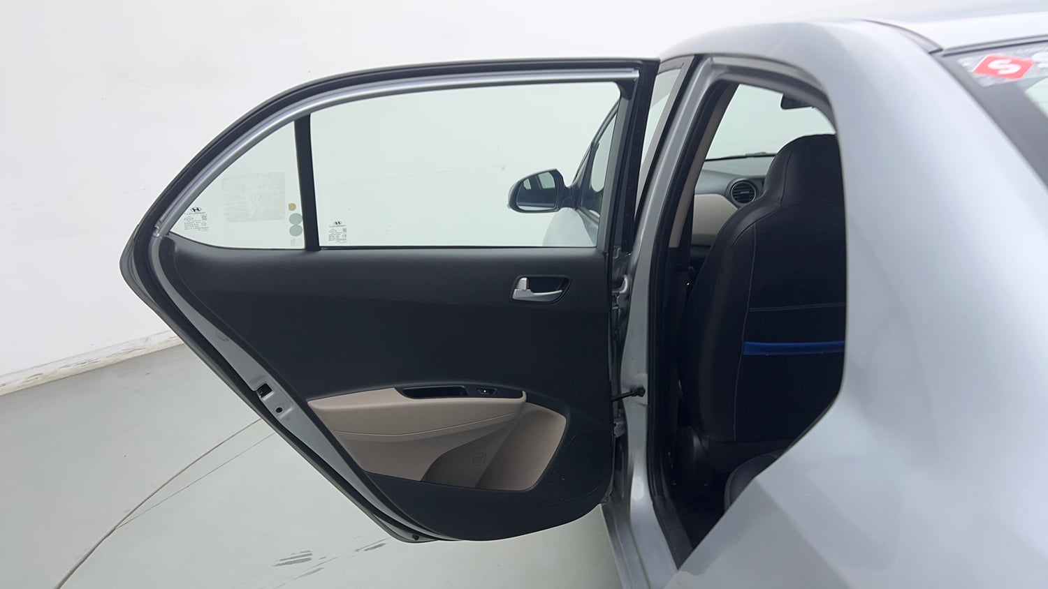 Used 2019 Hyundai Xcent SX Petrol Manual interior LEFT REAR DOOR OPEN VIEW