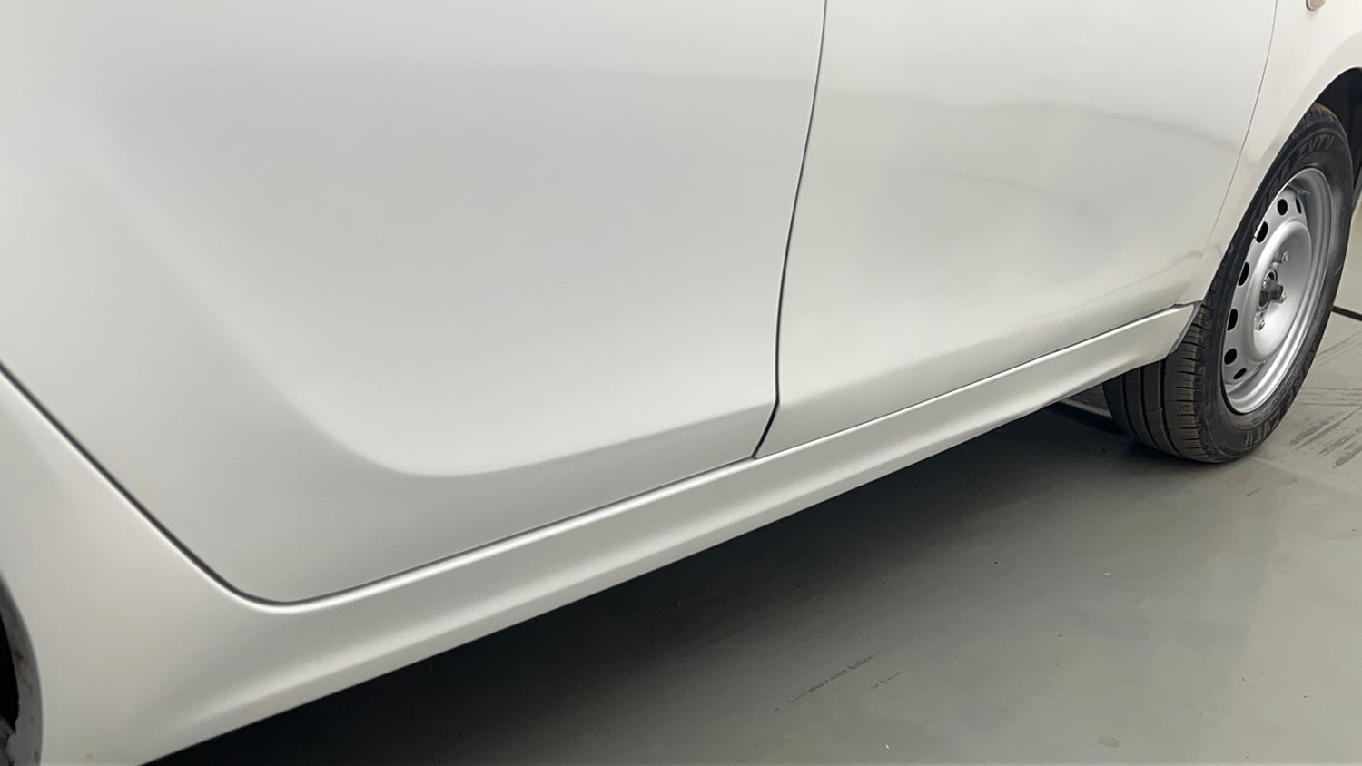 Used 2021 Tata Tiago XE Petrol Manual dents MINOR DENT