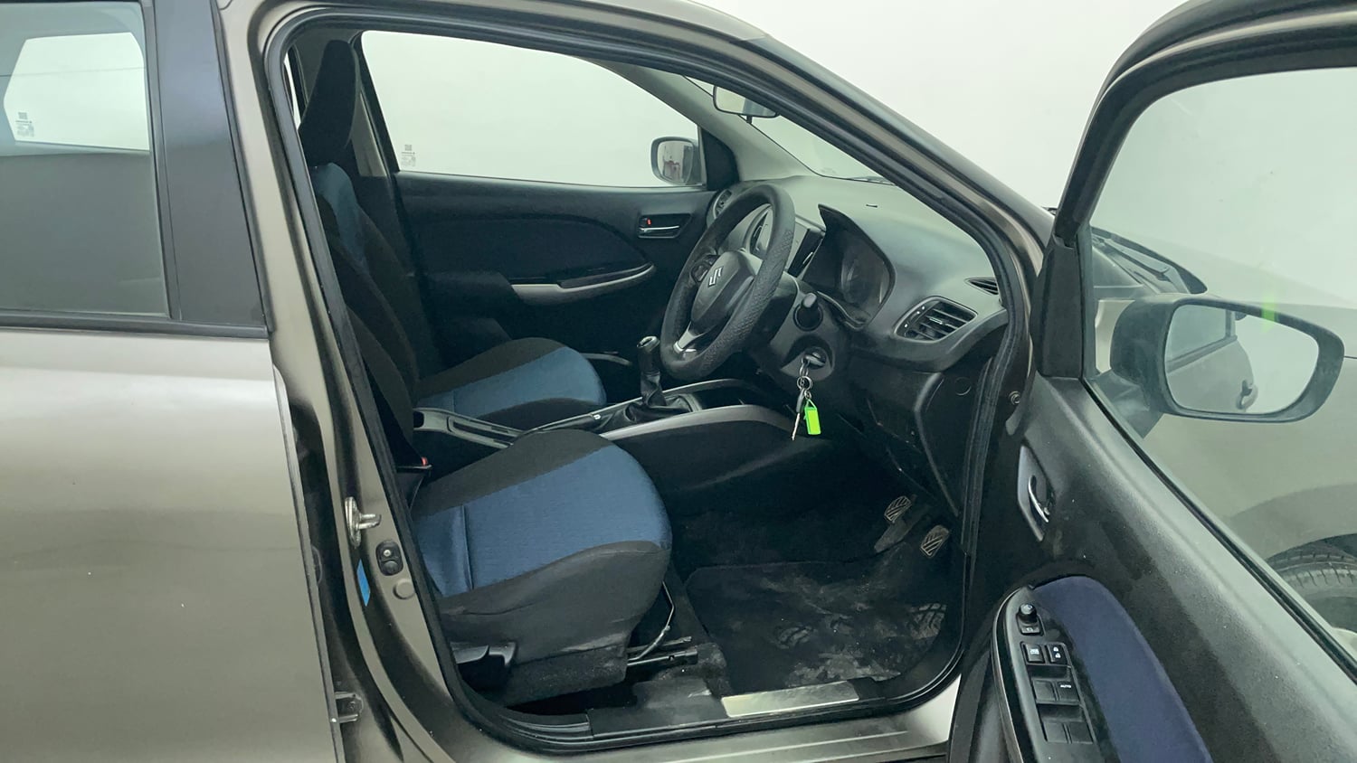 Used 2019 Maruti Suzuki Baleno Delta Petrol Manual interior RIGHT SIDE FRONT DOOR CABIN VIEW