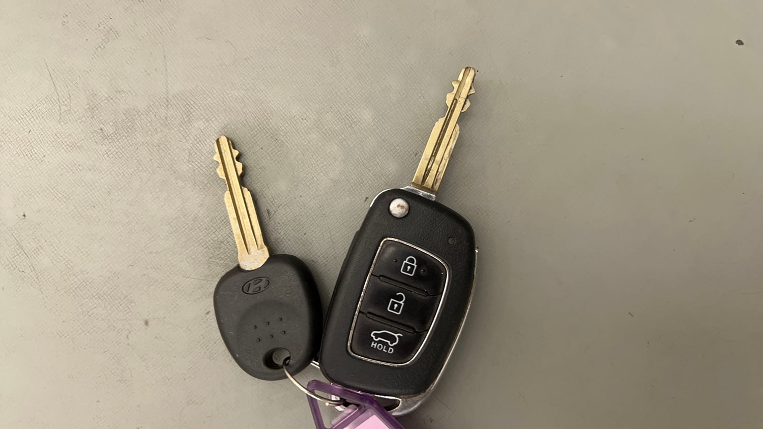 Used 2020 Hyundai Elite i20 Sportz Plus 1.2 Petrol Manual extra CAR KEY VIEW