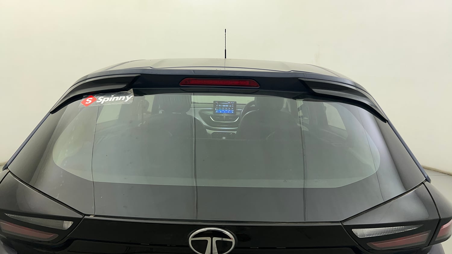 Used 2024 Tata Altroz XM Petrol Petrol Manual exterior BACK WINDSHIELD VIEW