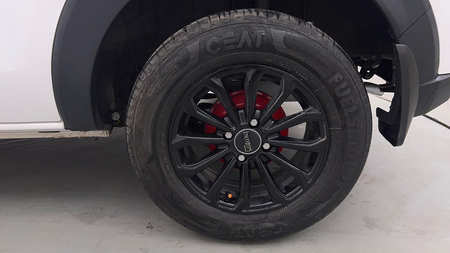Used 2026 Nissan Gravite Acenta MT Petrol Manual tyres LEFT REAR TYRE RIM VIEW