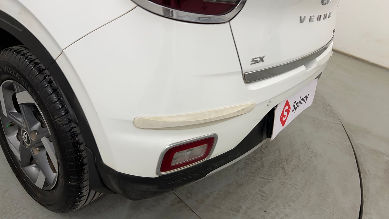 Used 2021 Hyundai Venue SX 1.0 Turbo Petrol Manual dents MINOR SCRATCH