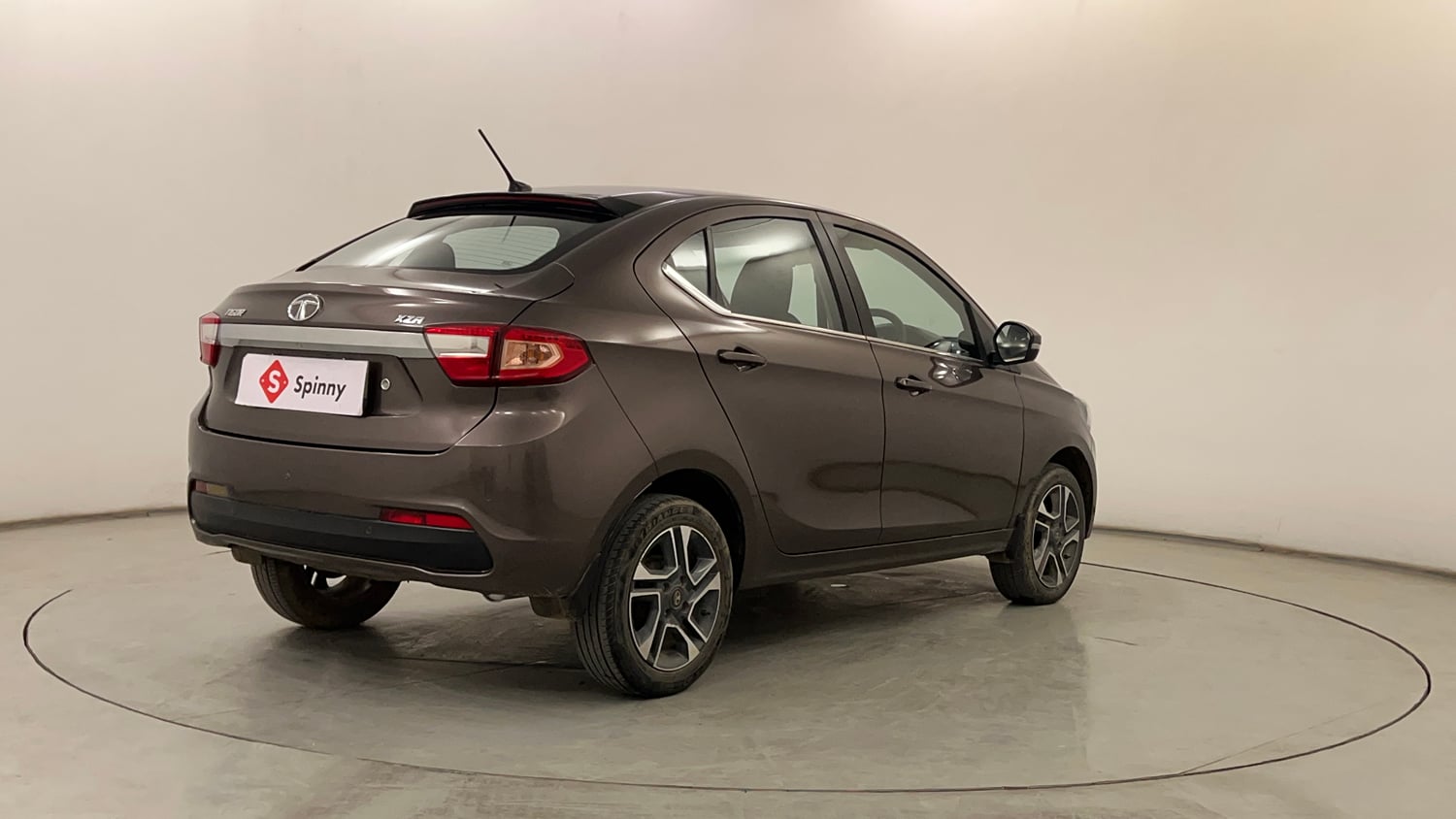 Used 2018 Tata Tigor Revotron XZA Petrol Automatic exterior RIGHT REAR CORNER VIEW