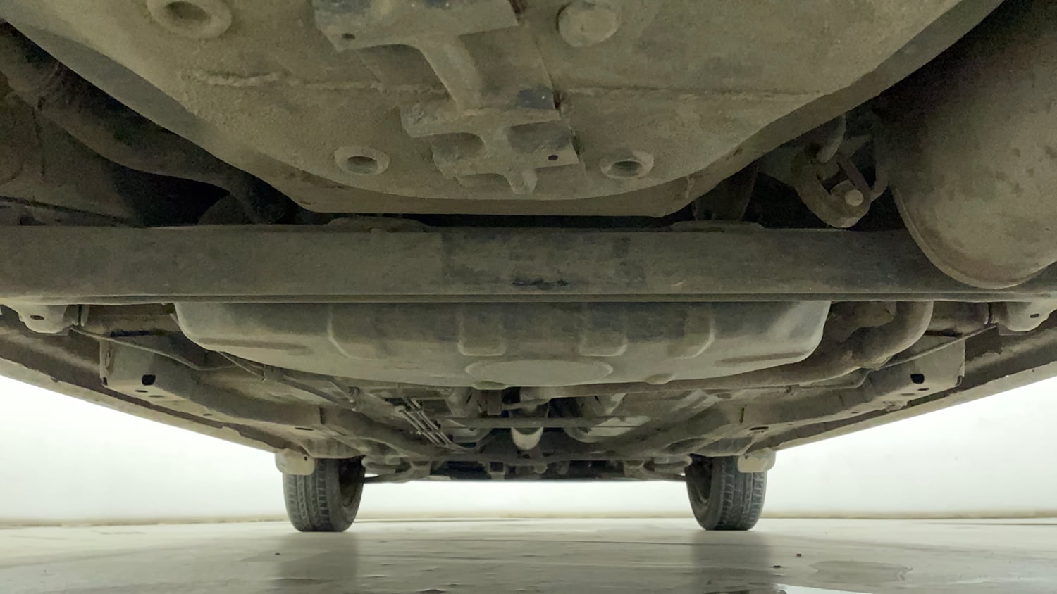 Used 2021 Tata Tiago XZ Petrol Manual extra REAR UNDERBODY VIEW (TAKEN FROM REAR)