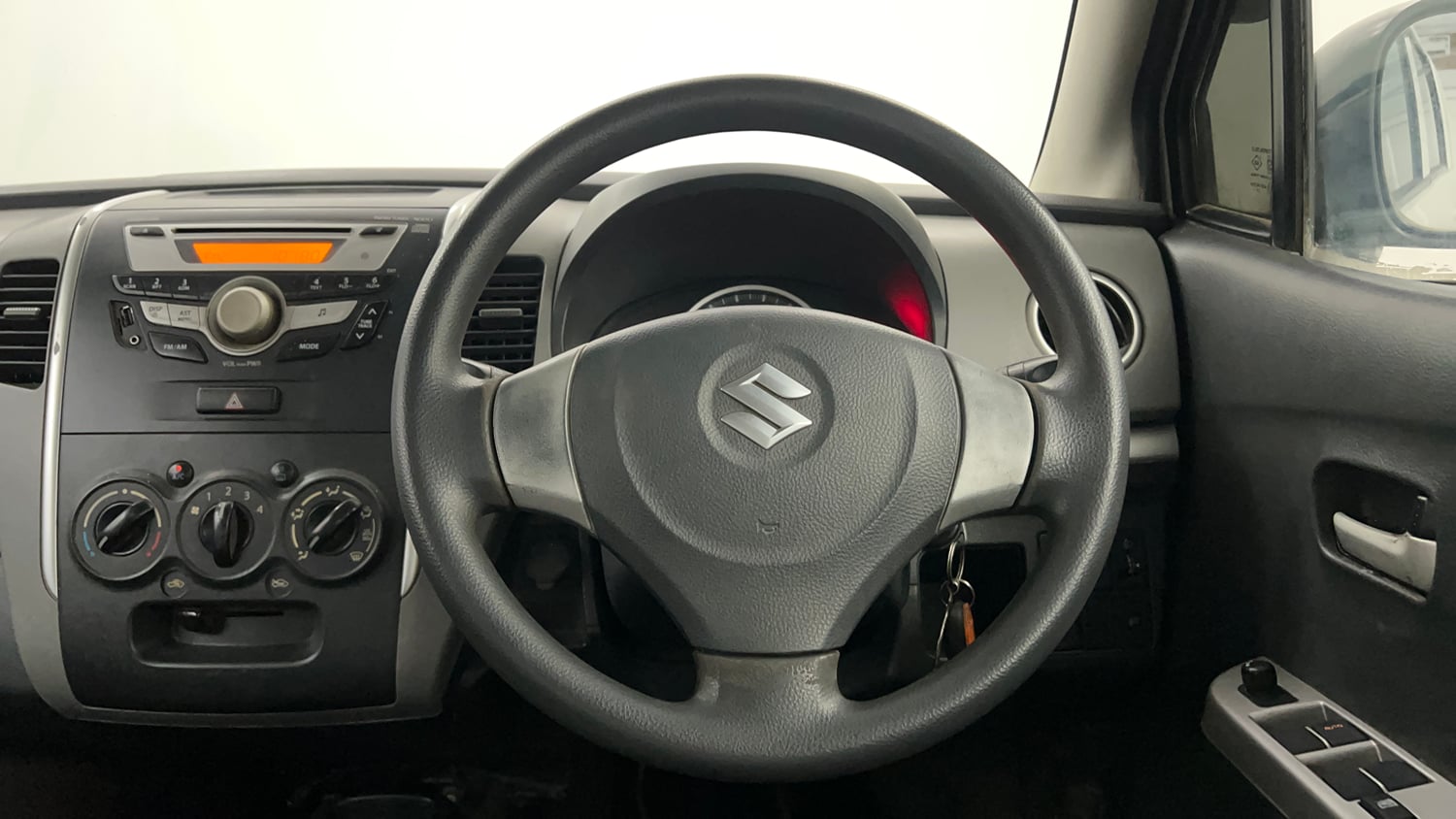 Used 2012 Maruti Suzuki Wagon R 1.0 VXi Petrol Manual interior STEERING VIEW