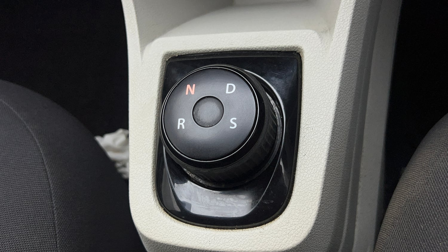 Used 2024 Tata Tiago EV XT Medium Range Electric Automatic interior GEAR  KNOB VIEW