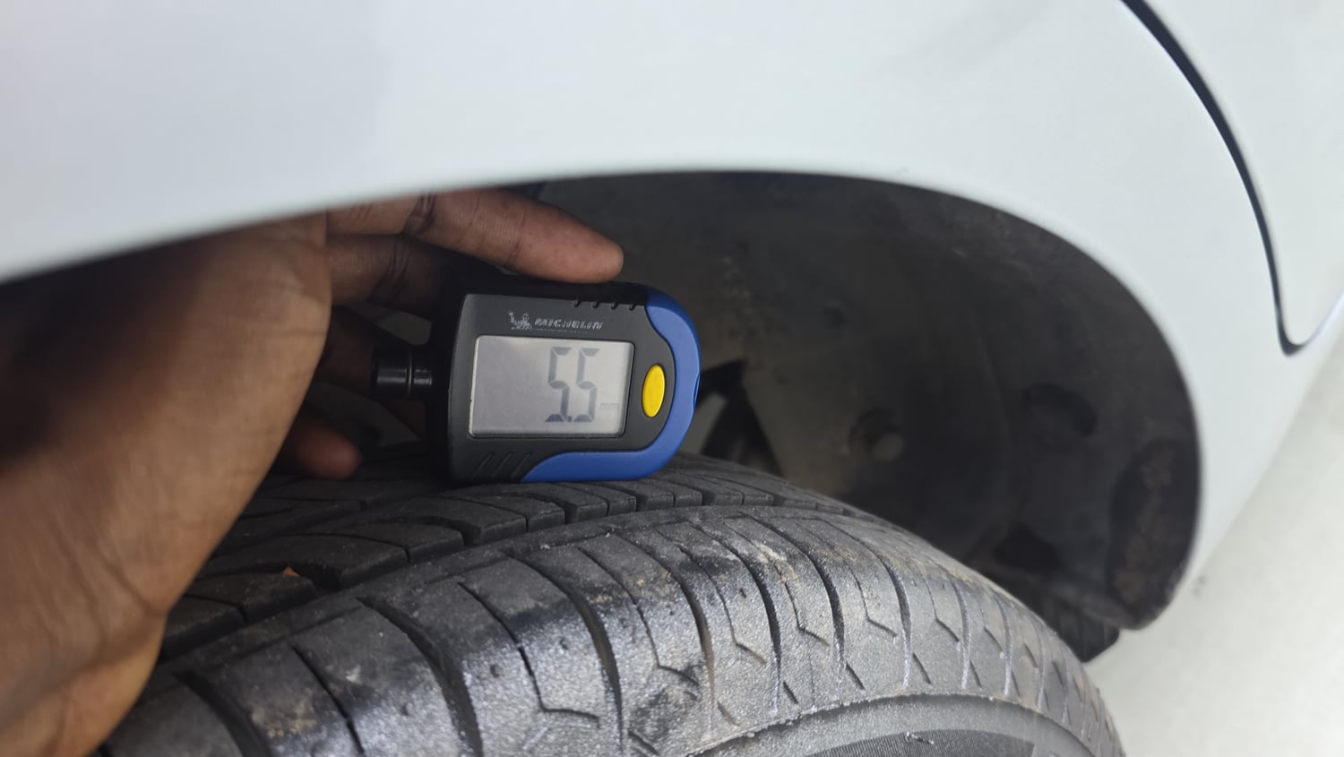 Used 2019 Hyundai Santro Magna Petrol Manual tyres RIGHT REAR TYRE TREAD VIEW