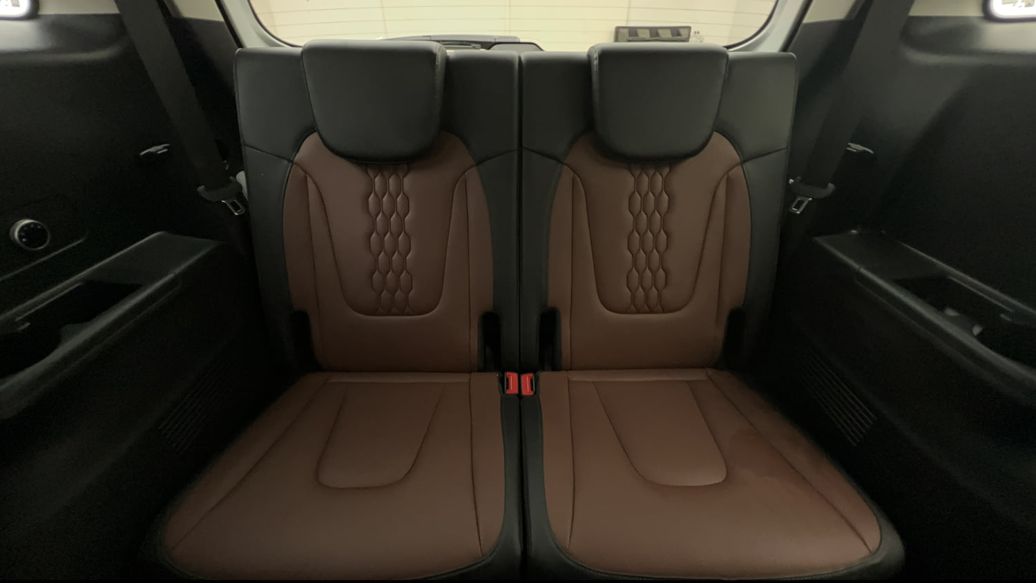 Used 2024 Hyundai Alcazar Signature (O) 7 STR 1.5 Petrol DCT Petrol Automatic interior THIRD ROW SEAT