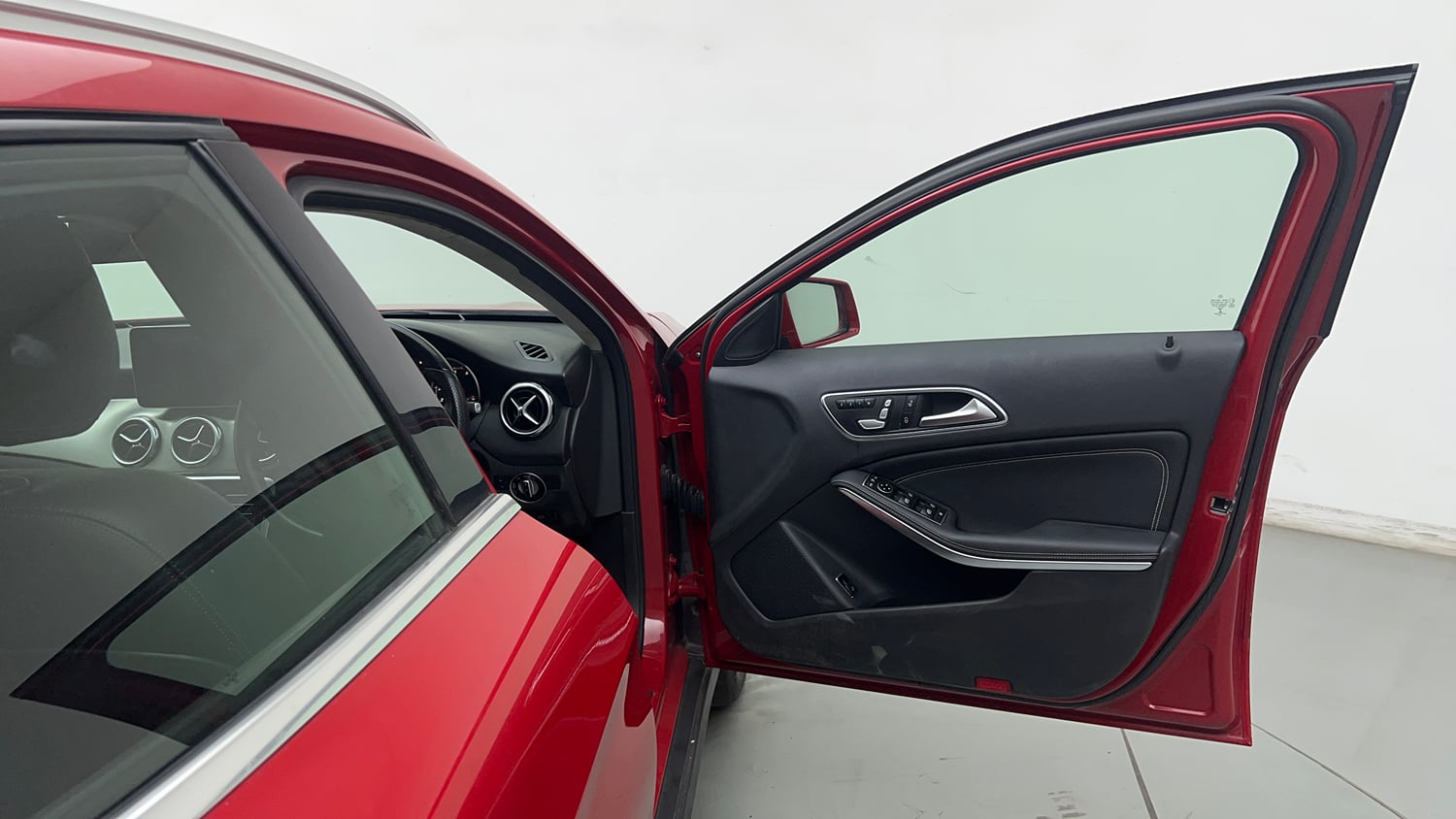Used 2019 Mercedes-Benz GLA 200 Urban Edition Petrol Automatic interior RIGHT FRONT DOOR OPEN VIEW