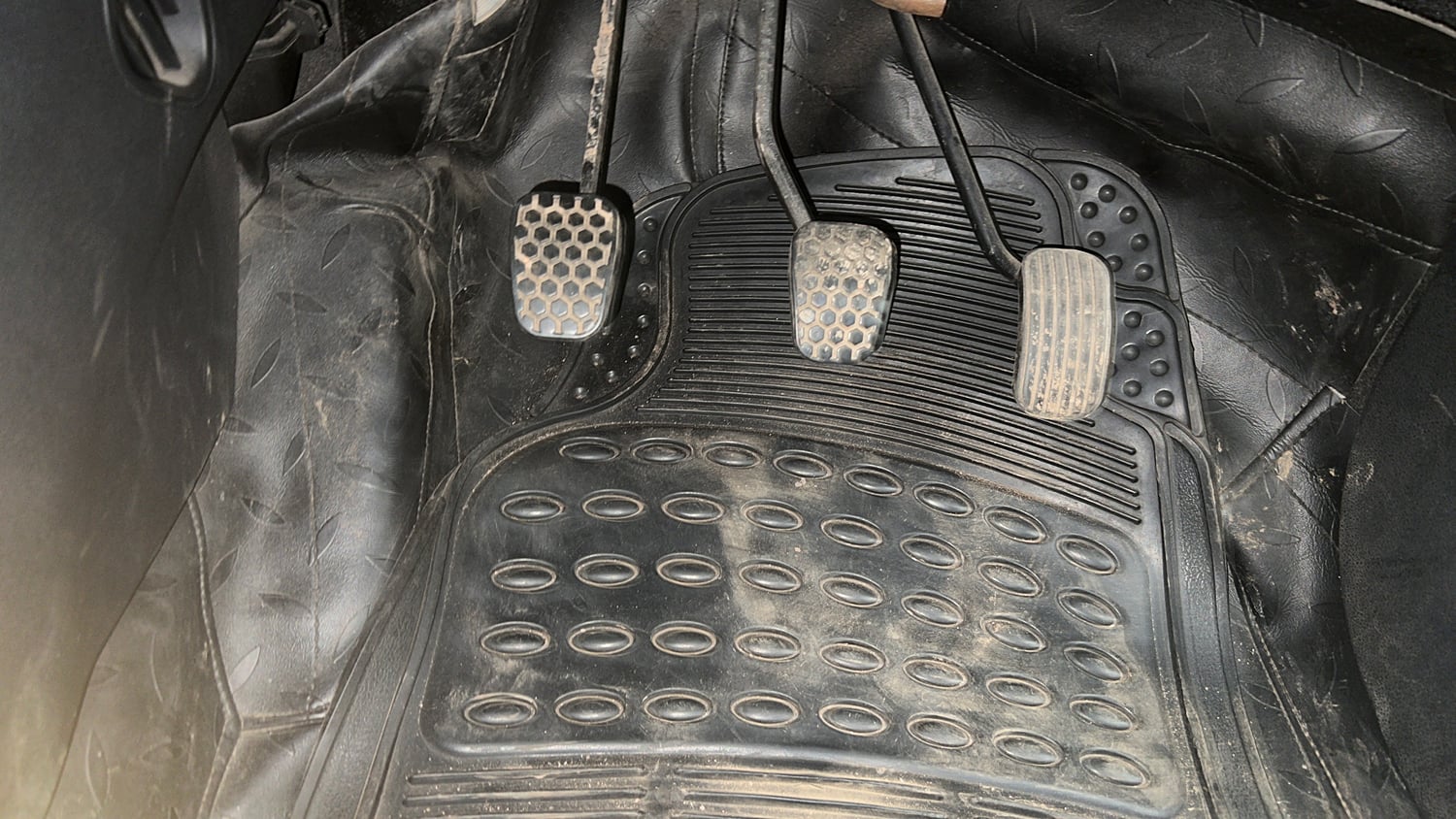 Used 2021 Tata Tiago XE Petrol Manual interior PEDALS VIEW