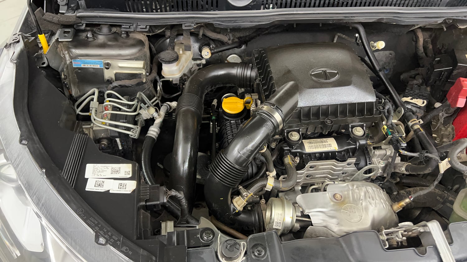 Used 2021 Tata Nexon XZA Plus Petrol Automatic engine ENGINE RIGHT SIDE VIEW
