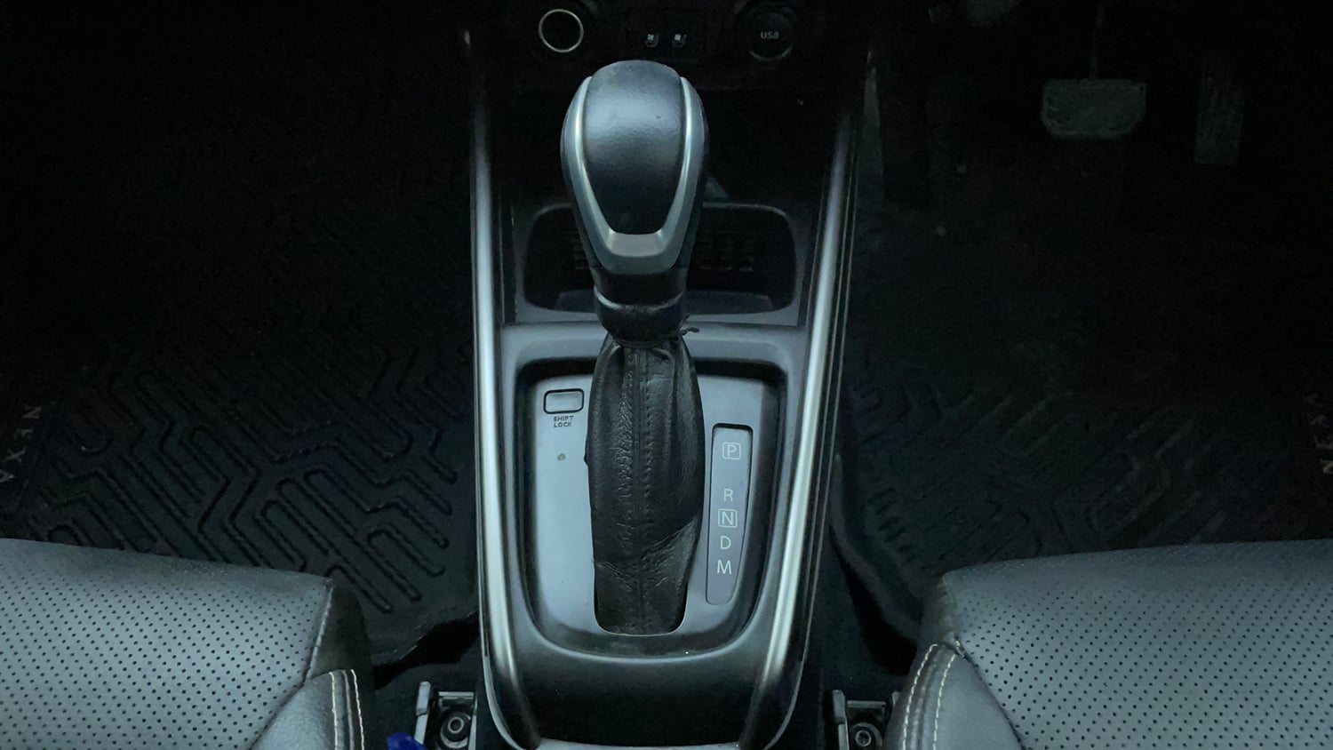 Used 2022 Maruti Suzuki XL6 Alpha Plus AT Petrol Petrol Automatic interior GEAR  KNOB VIEW