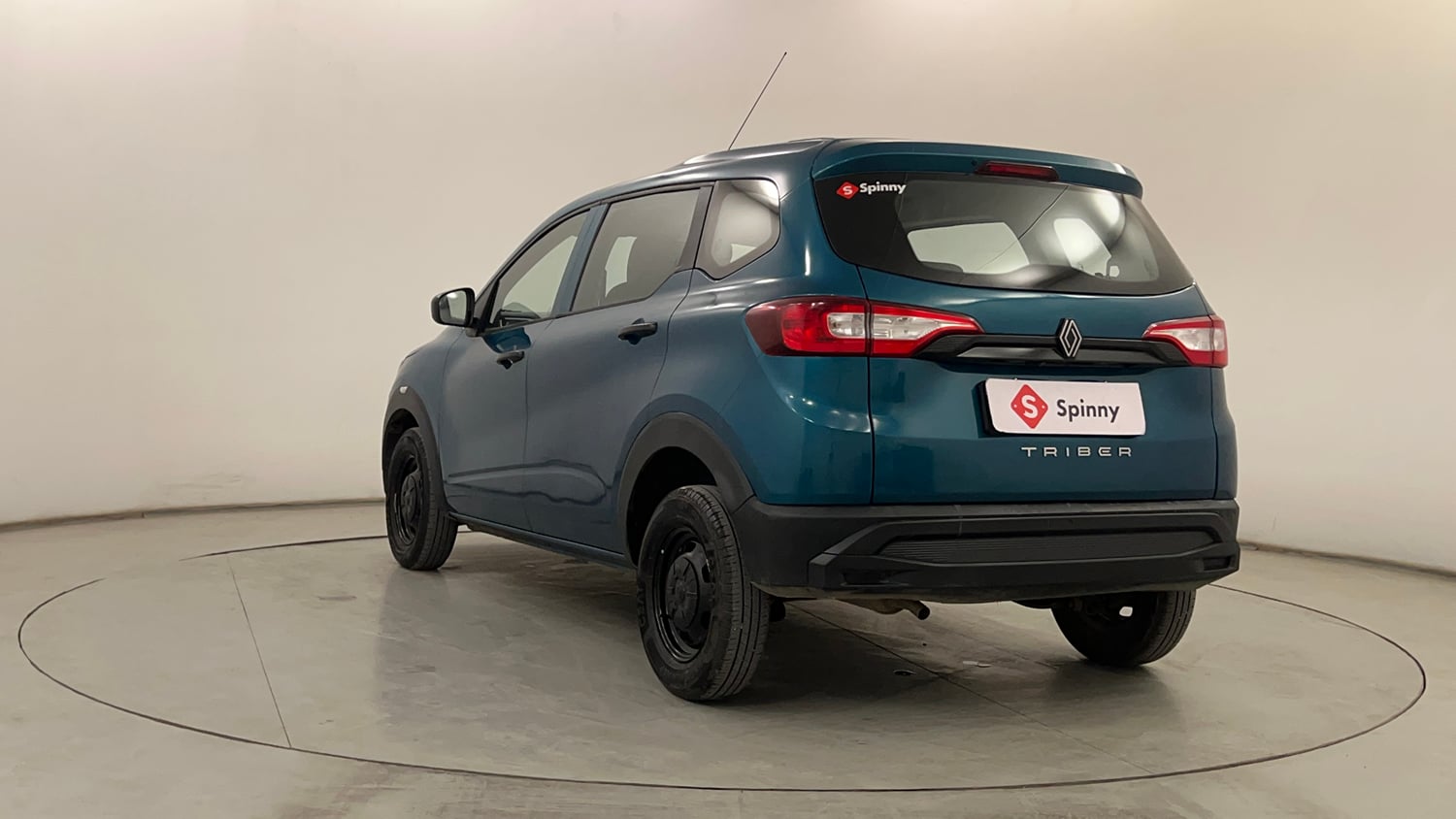 Used 2025 Renault Triber Evolution Petrol Manual exterior LEFT REAR CORNER VIEW