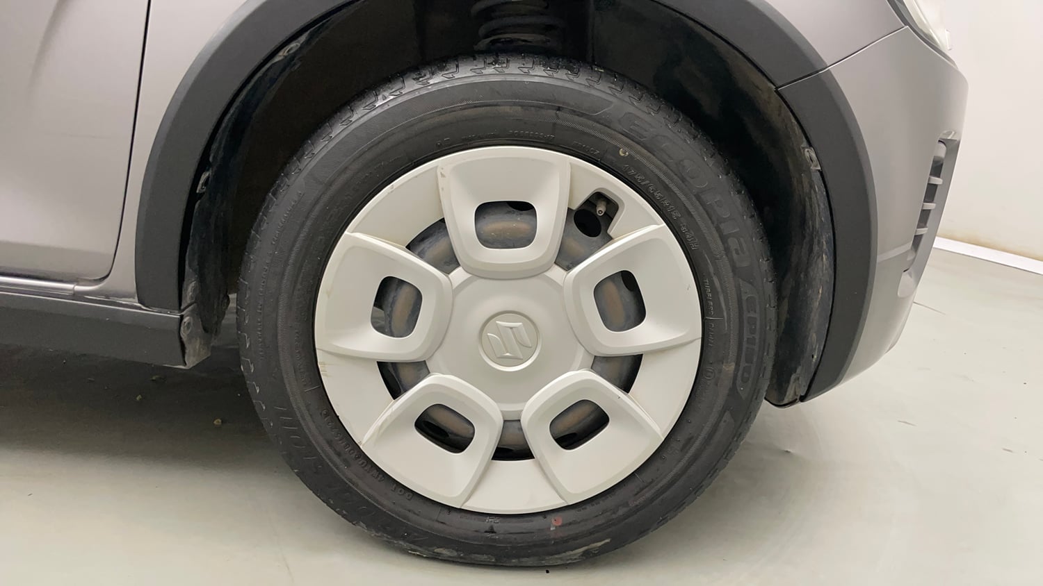 Used 2022 Maruti Suzuki Ignis Delta 1.2 MT Petrol Manual tyres RIGHT FRONT TYRE RIM VIEW