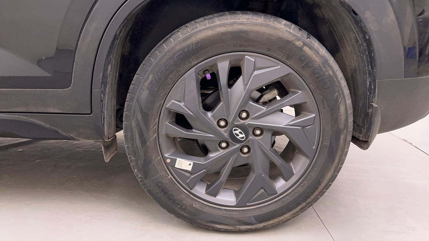 Used 2023 Hyundai Creta SX (O) 1.5 Petrol IVT Knight Petrol Automatic tyres LEFT REAR TYRE RIM VIEW