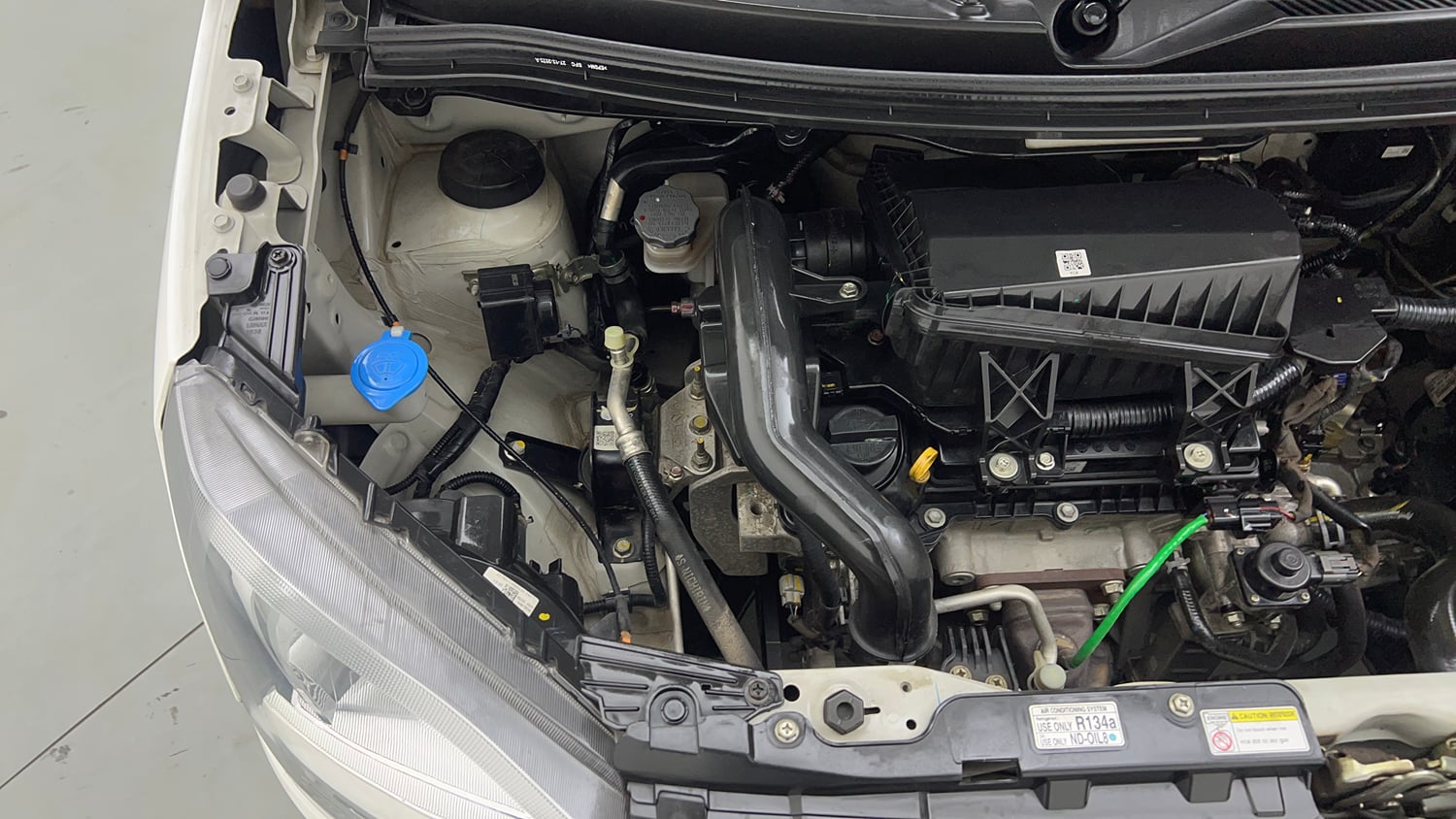 Used 2024 Maruti Suzuki Wagon R VXI 1.0 Petrol Manual engine ENGINE RIGHT SIDE VIEW