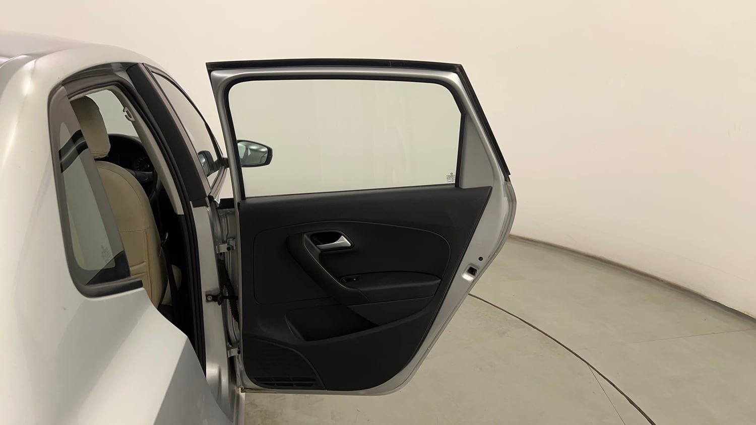 Used 2018 Volkswagen Ameo Comfortline 1.2L (P) Petrol Manual interior RIGHT REAR DOOR OPEN VIEW
