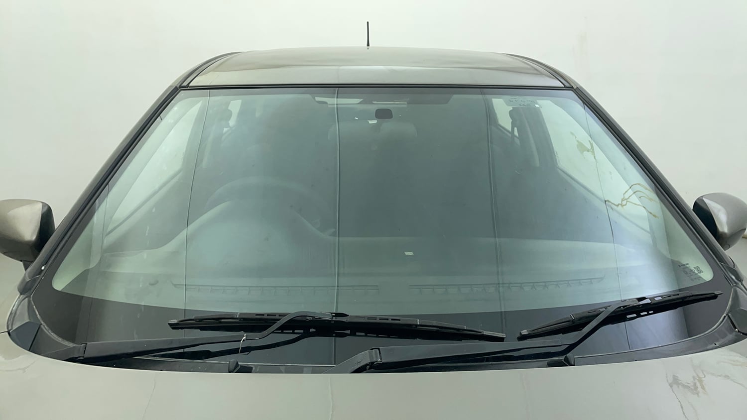Used 2019 Maruti Suzuki Baleno Delta Petrol Manual exterior FRONT WINDSHIELD VIEW