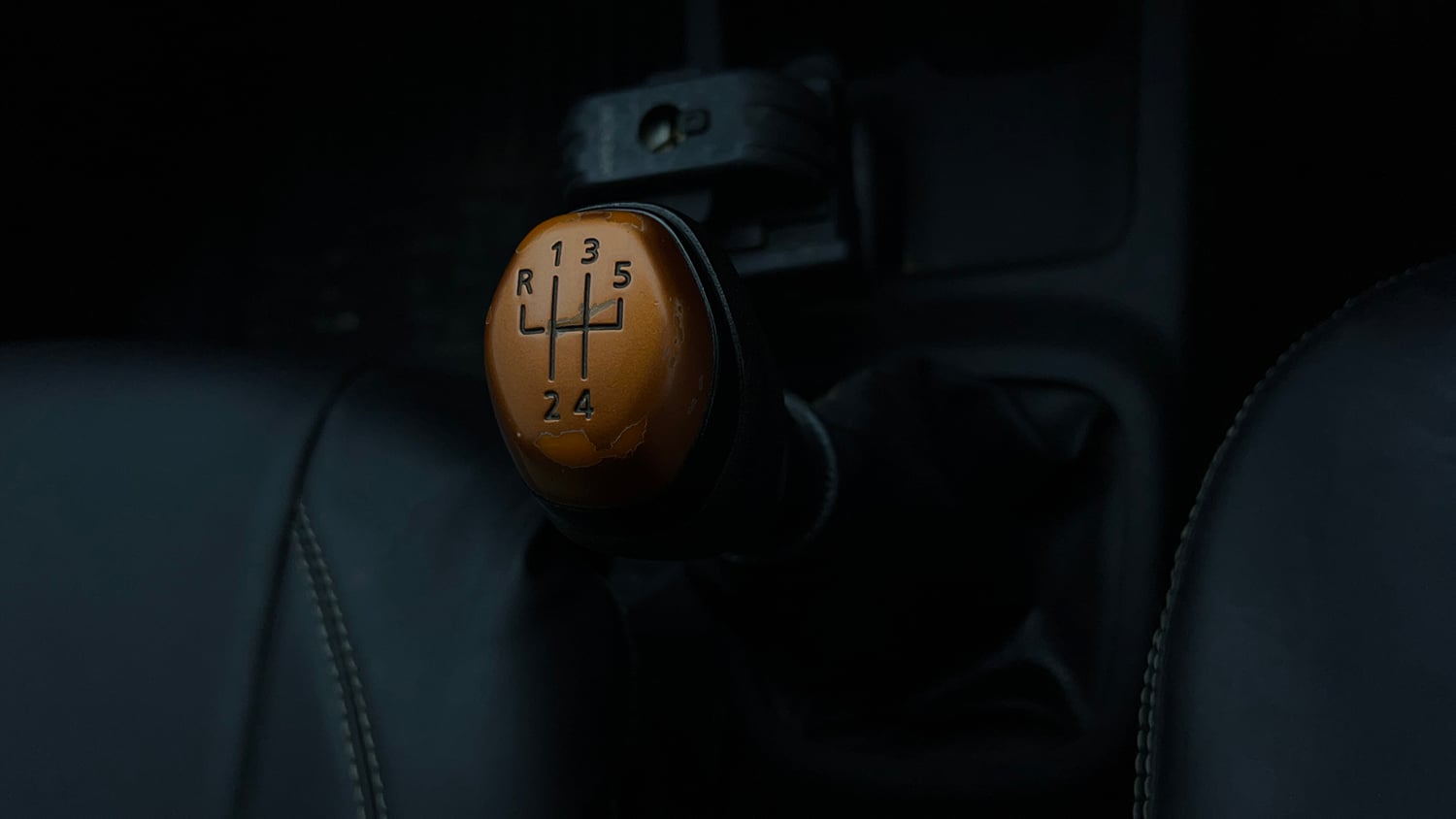 Used 2018 Renault Kwid CLIMBER 1.0 Petrol Manual interior GEAR  KNOB VIEW