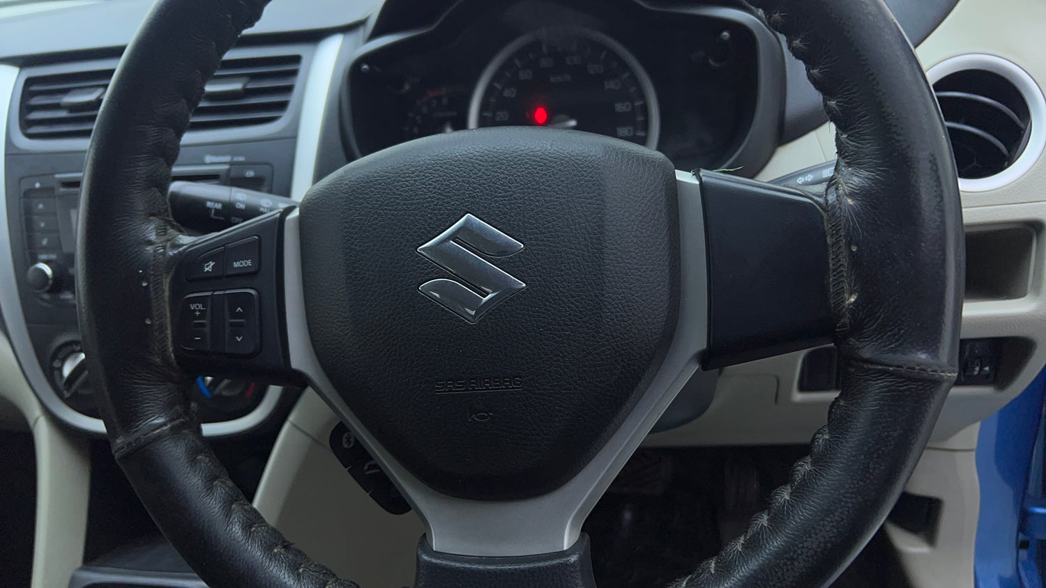 Used 2016 Maruti Suzuki Celerio ZXi AMT Petrol Automatic top_features Airbags