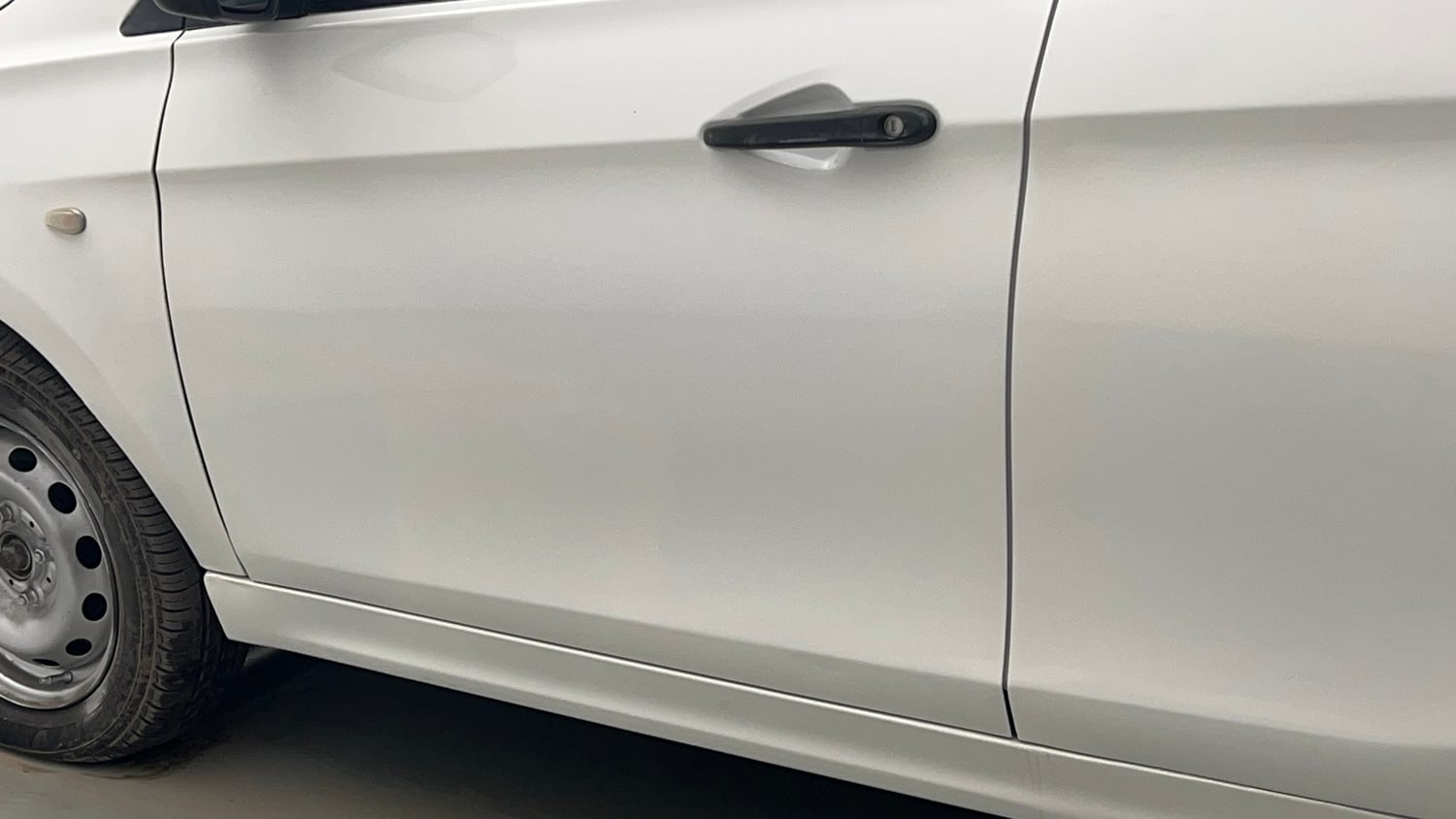 Used 2021 Tata Tiago XE Petrol Manual dents MINOR DENT