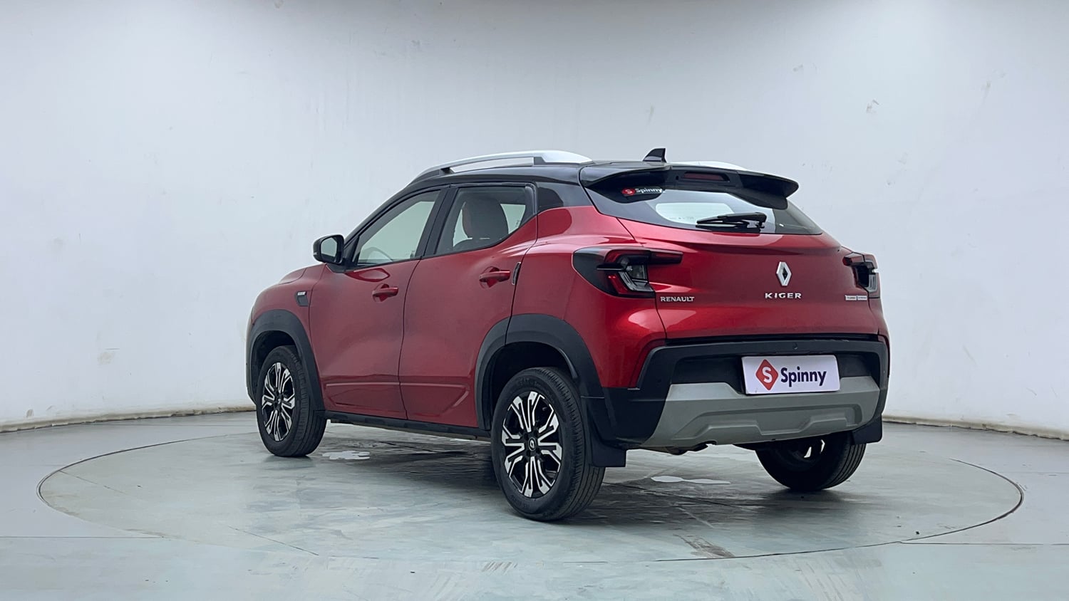 Used 2021 Renault Kiger RXZ Turbo CVT Dual Tone Petrol Automatic exterior LEFT REAR CORNER VIEW