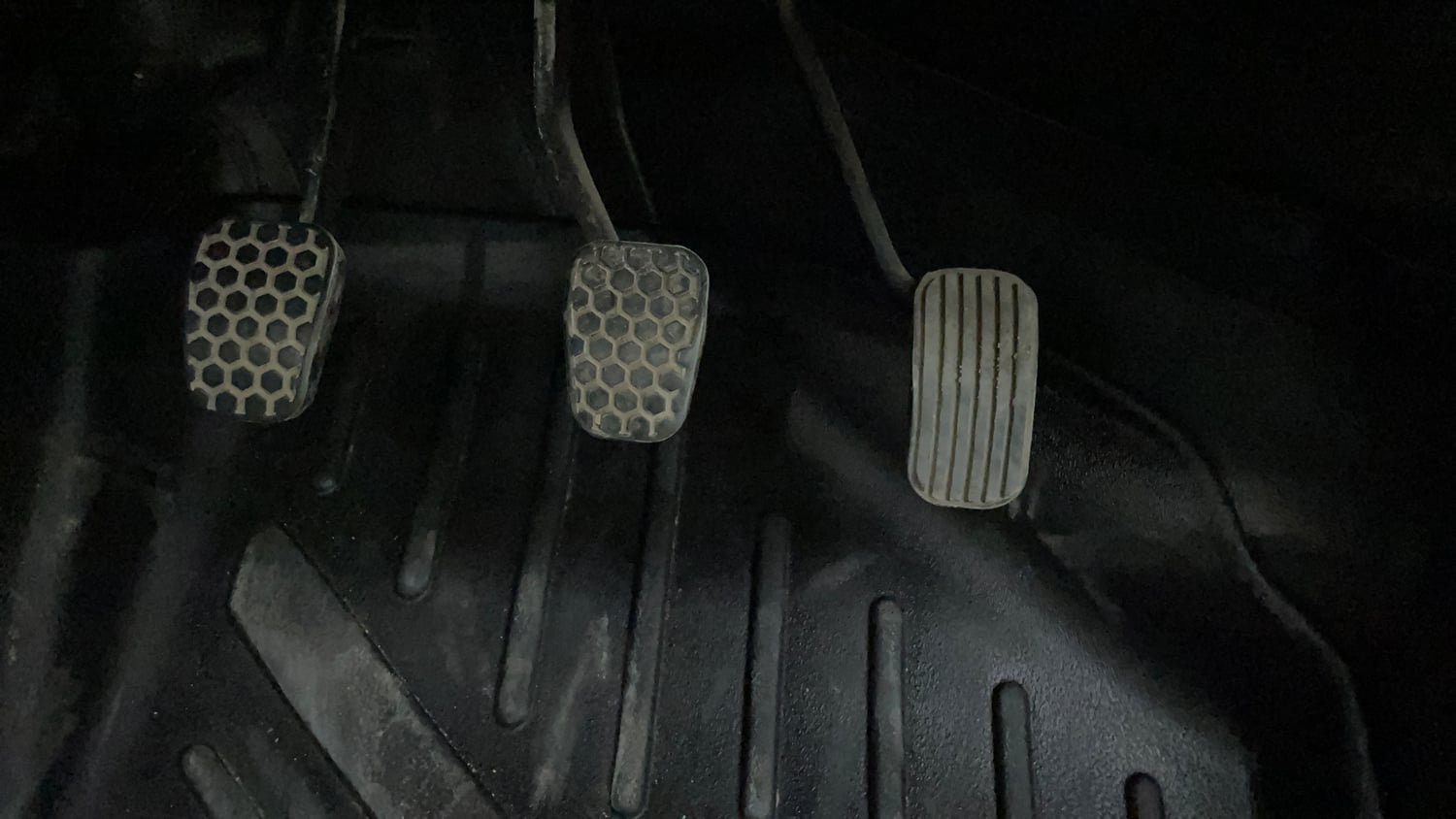 Used 2021 Tata Tiago XZ Petrol Manual interior PEDALS VIEW