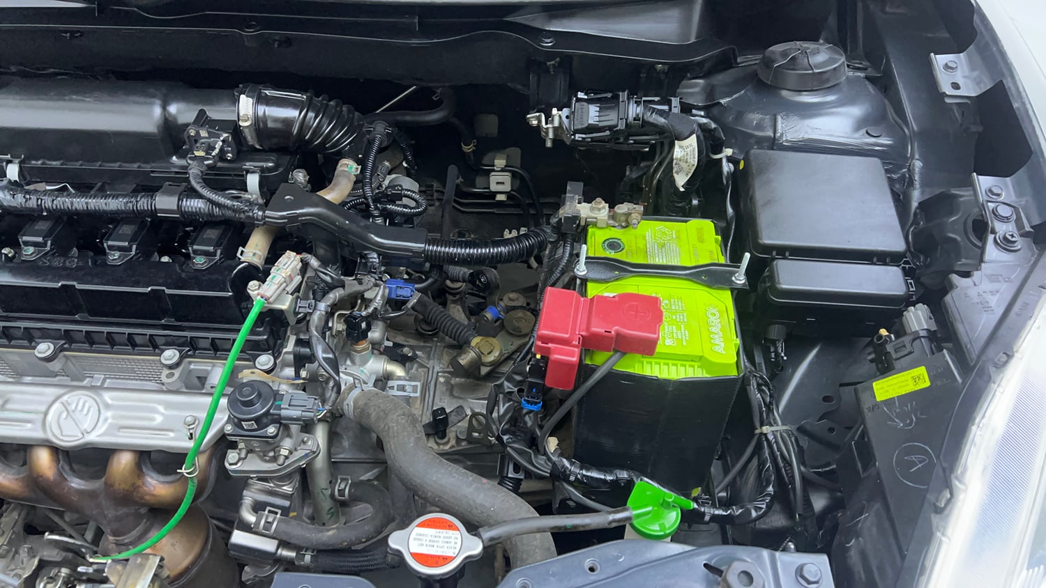 Used 2022 Maruti Suzuki Swift VXi Petrol Manual engine ENGINE LEFT SIDE VIEW