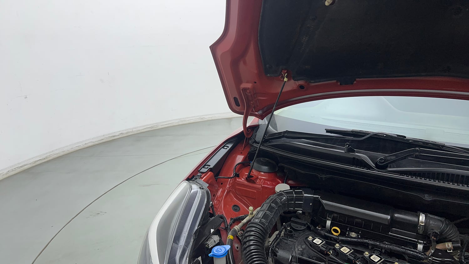 Used 2019 Toyota Glanza V CVT Petrol Automatic engine ENGINE RIGHT SIDE HINGE & APRON VIEW