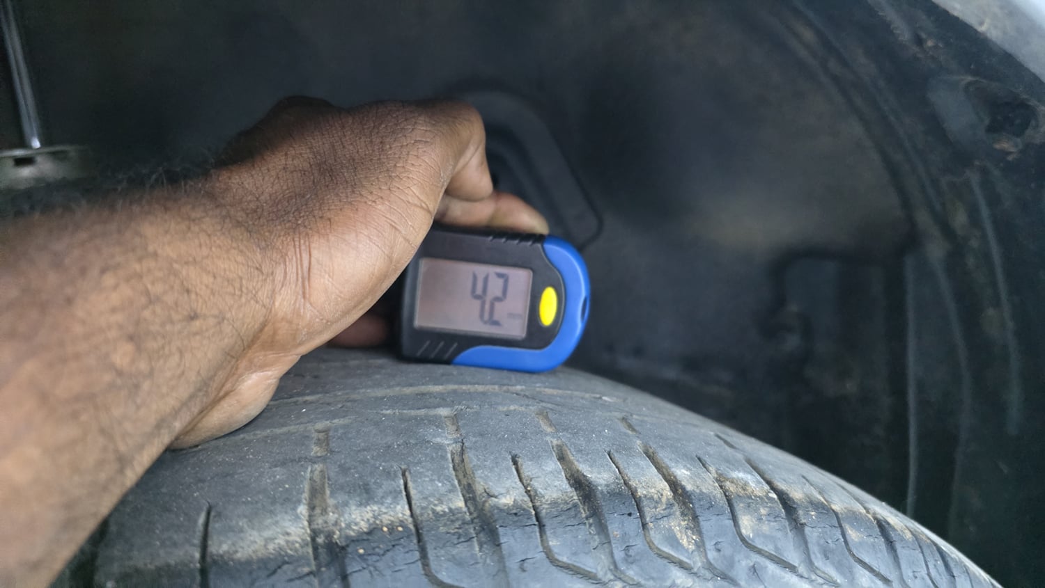 Used 2023 Tata Nexon XZ Plus LUXS Petrol Manual tyres RIGHT REAR TYRE TREAD VIEW