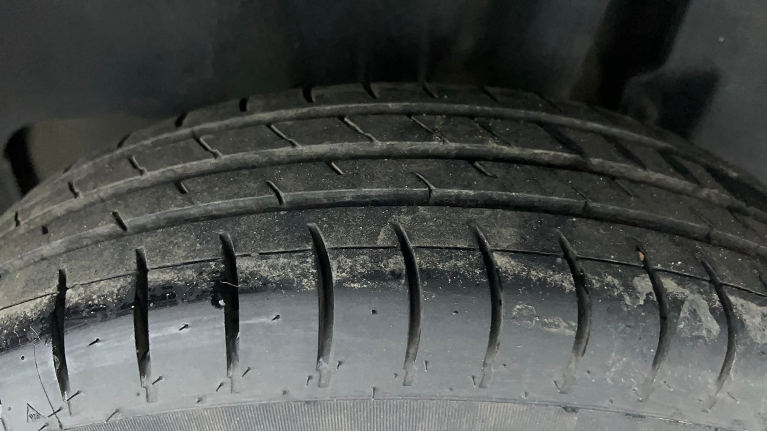 Used 2022 Maruti Suzuki Swift VXi Petrol Manual tyres LEFT REAR TYRE TREAD VIEW