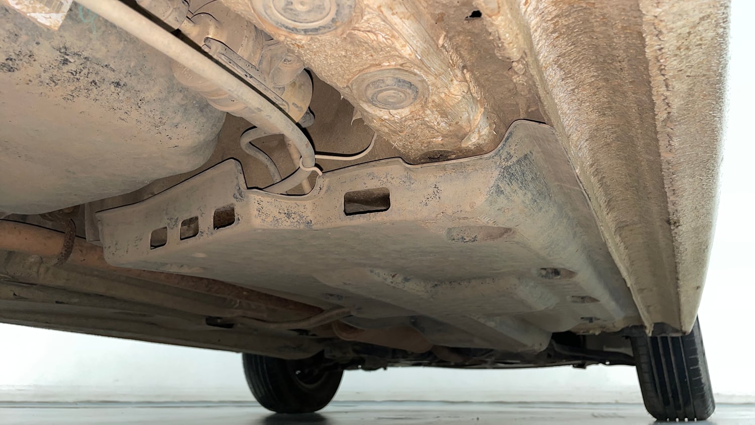 Used 2015 Volkswagen Polo Trendline 1.2L (P) Petrol Manual extra REAR RIGHT UNDERBODY VIEW