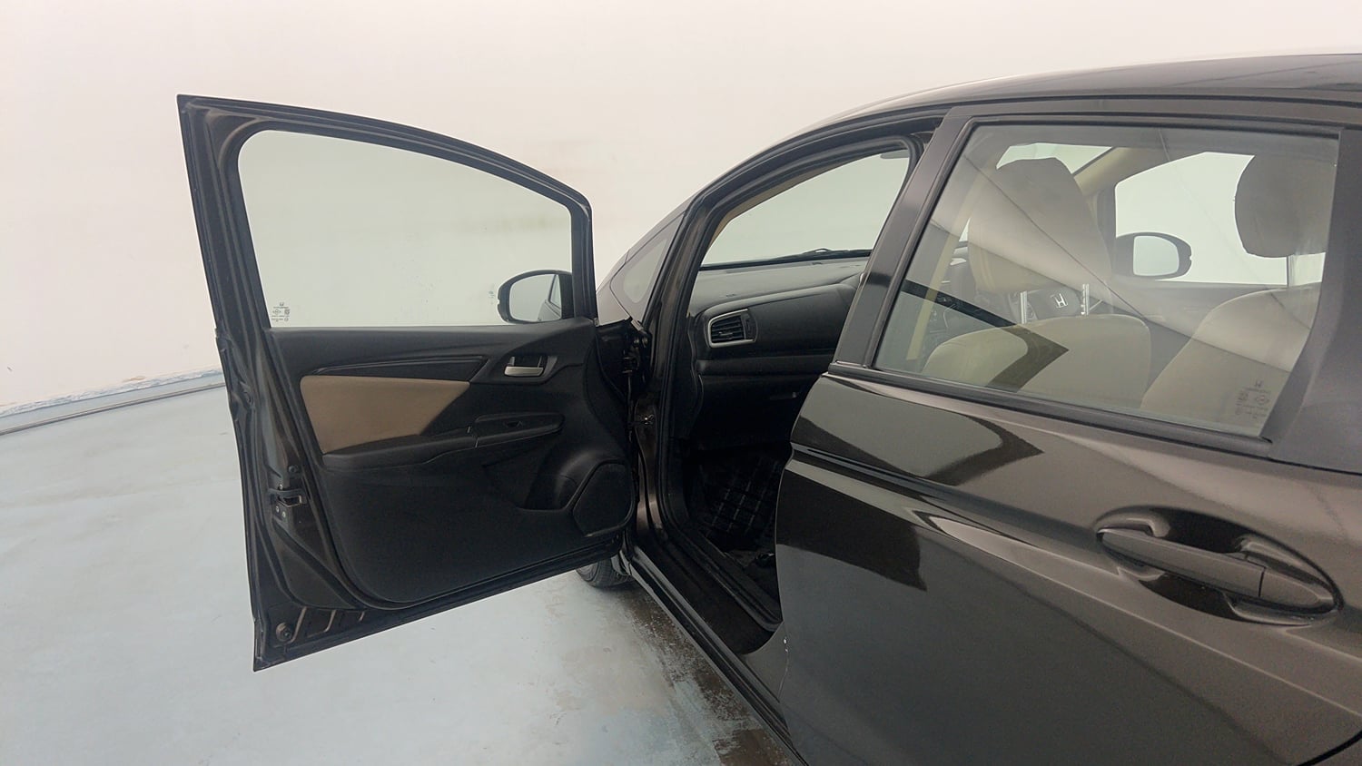 Used 2018 Honda Jazz SV Petrol Petrol Manual interior LEFT FRONT DOOR OPEN VIEW