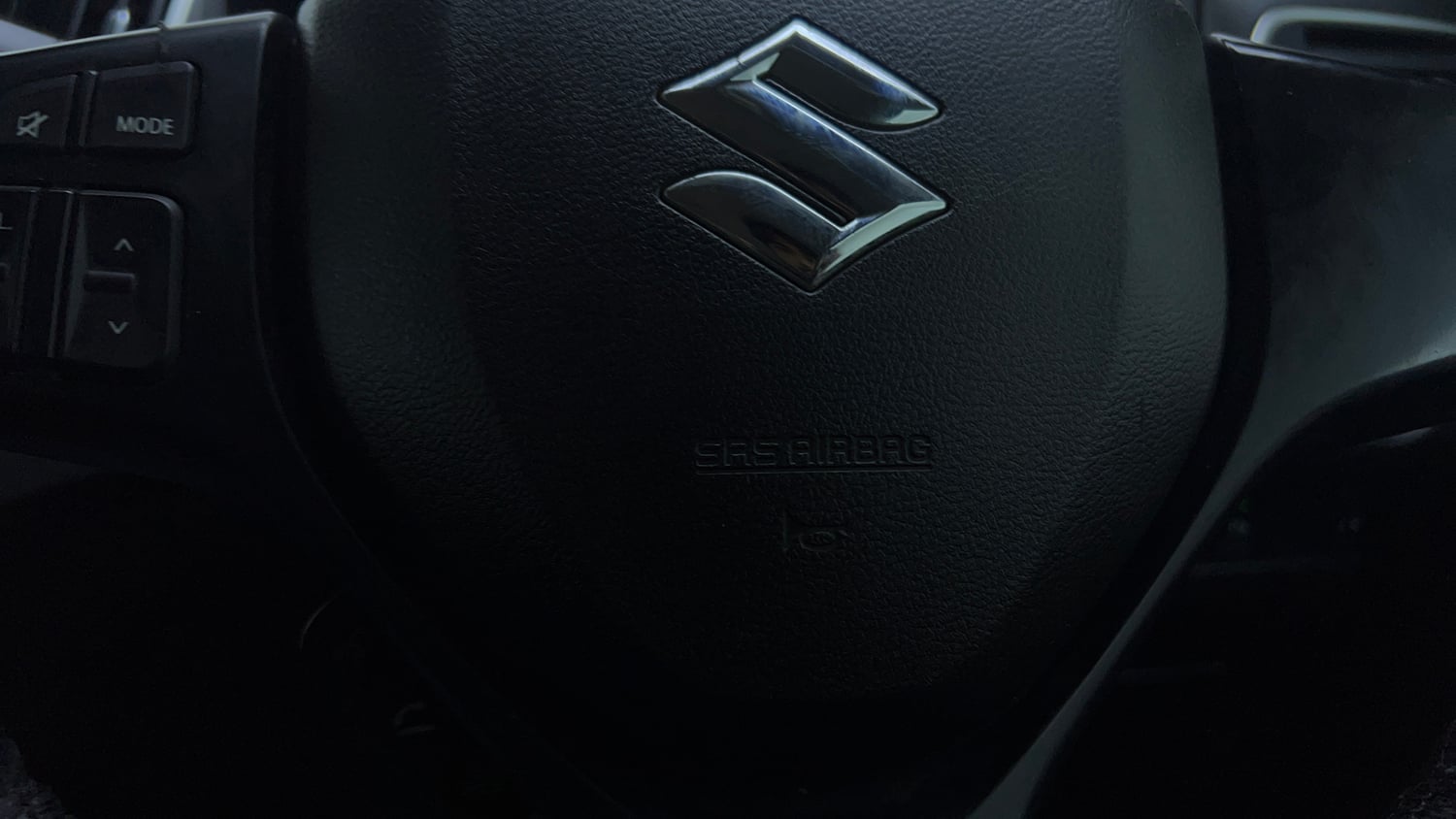 Used 2016 Maruti Suzuki Baleno Alpha 1.2 Petrol Manual top_features Airbags
